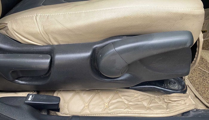 2017 Honda City 1.5L I-DTEC V, Diesel, Manual, 40,502 km, Driver Side Adjustment Panel