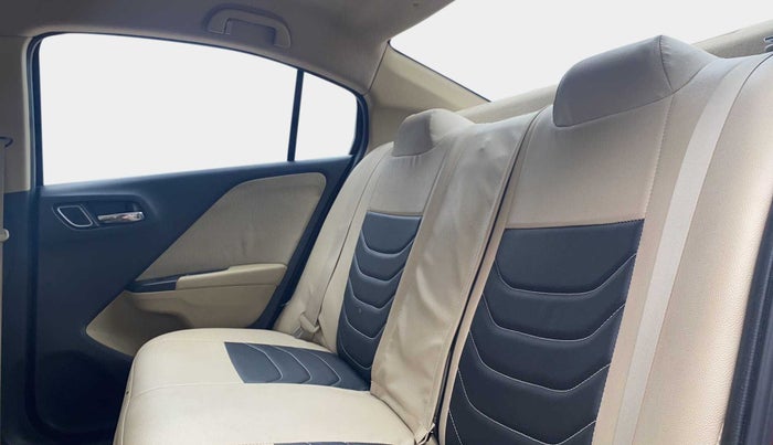 2017 Honda City 1.5L I-DTEC V, Diesel, Manual, 40,502 km, Right Side Rear Door Cabin