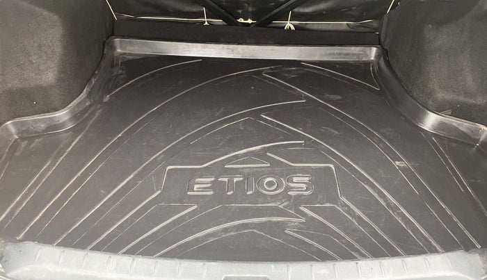 2011 Toyota Etios V, Petrol, Manual, 46,849 km, Boot Inside