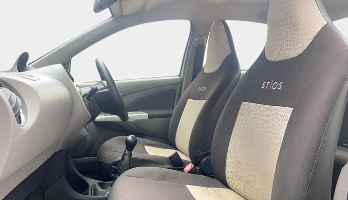 2011 Toyota Etios V, Petrol, Manual, 46,849 km, Right Side Front Door Cabin