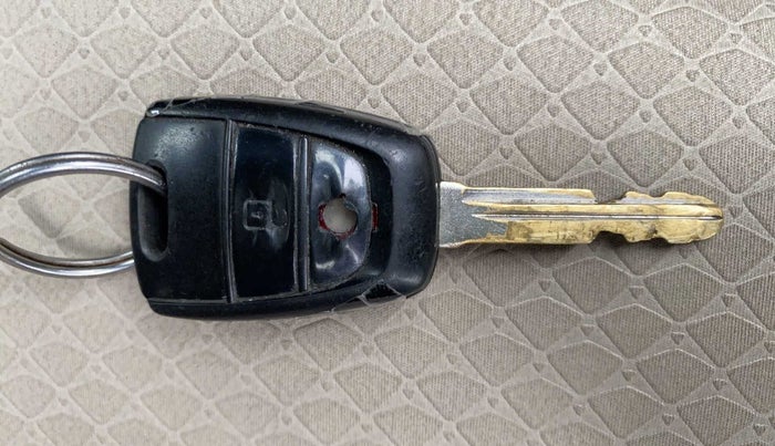 2018 Hyundai NEW SANTRO SPORTZ MT, Petrol, Manual, 70,698 km, Lock system - Mechanical key missing
