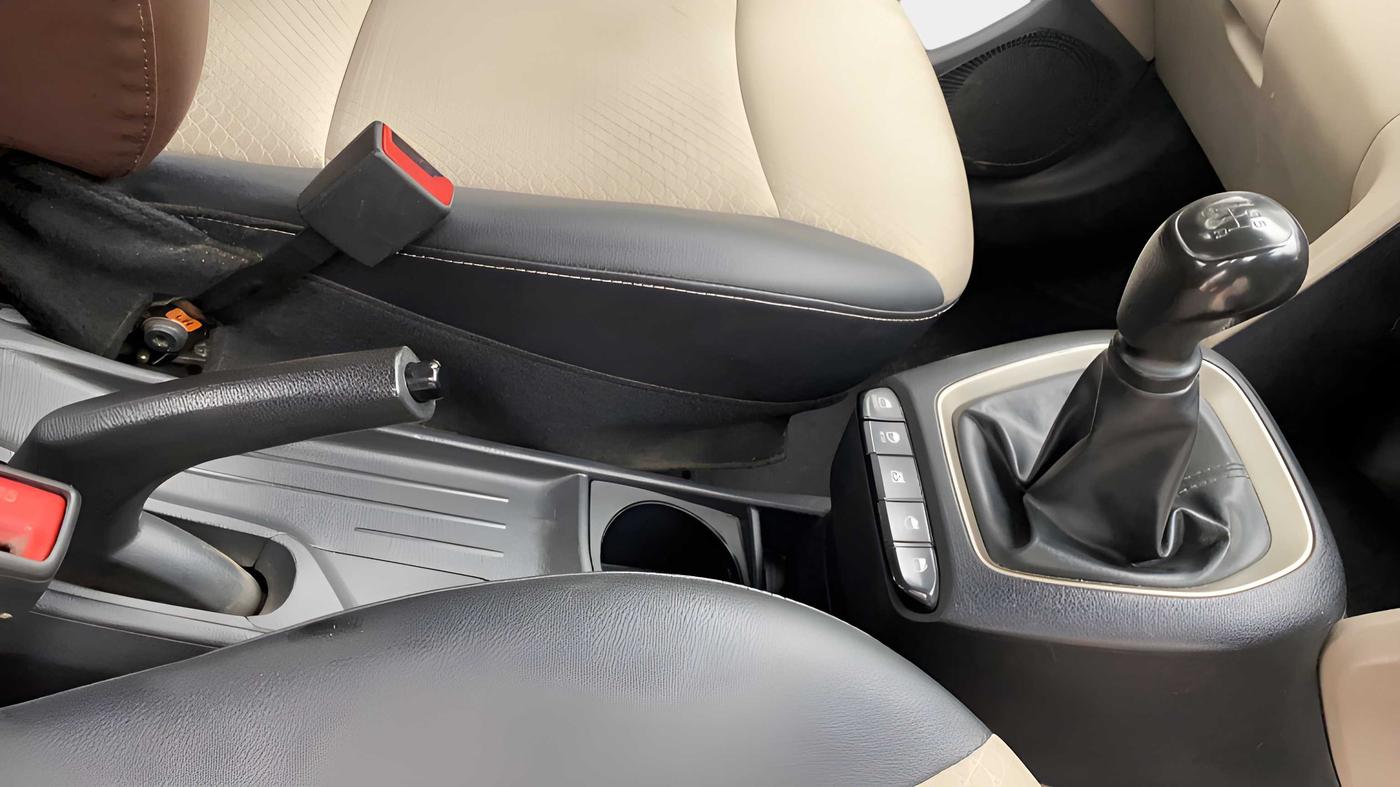 2018 Hyundai NEW SANTRO SPORTZ MT, Petrol, Manual, 70,698 km, Gear Lever