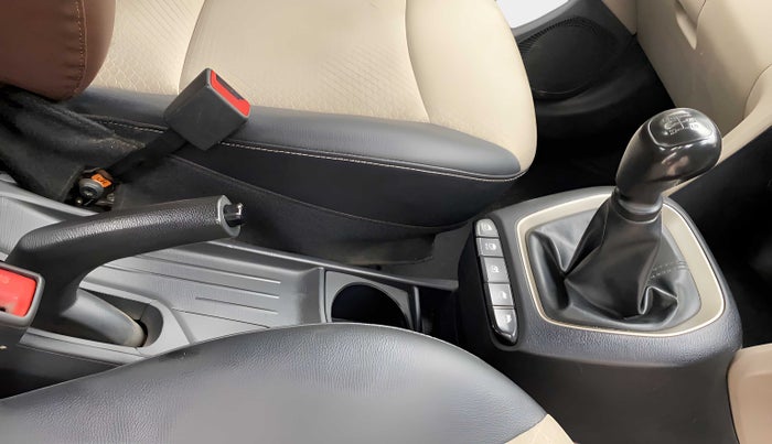 2018 Hyundai NEW SANTRO SPORTZ MT, Petrol, Manual, 70,698 km, Gear Lever