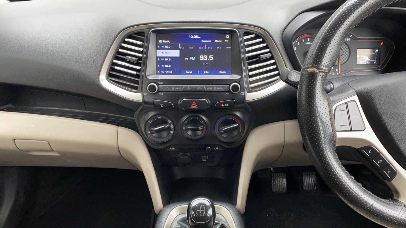 2018 Hyundai NEW SANTRO SPORTZ MT, Petrol, Manual, 70,698 km, Infotainment System