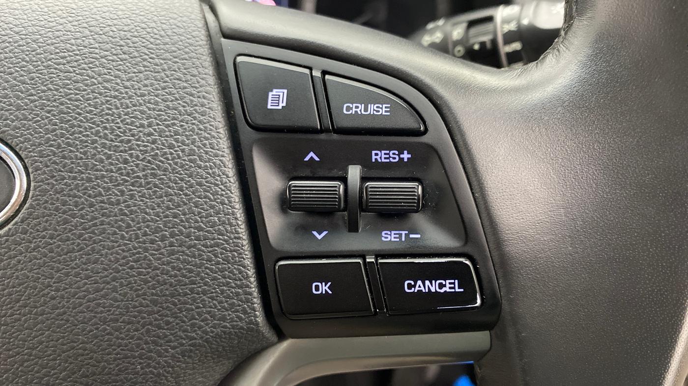 2017 Hyundai Tucson GLS 4WD AT DIESEL, Diesel, Automatic, 70,087 km, Adaptive Cruise Control