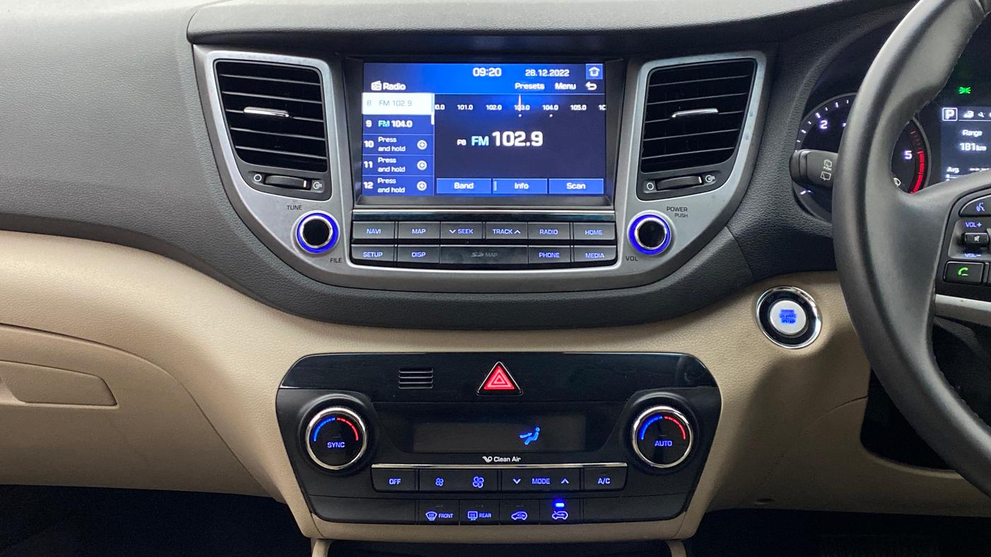 2017 Hyundai Tucson GLS 4WD AT DIESEL, Diesel, Automatic, 70,087 km, Air Conditioner