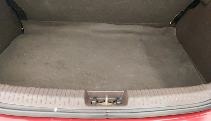 2011 Hyundai i20 MAGNA (O) 1.2, Petrol, Manual, 83,121 km, Boot Inside