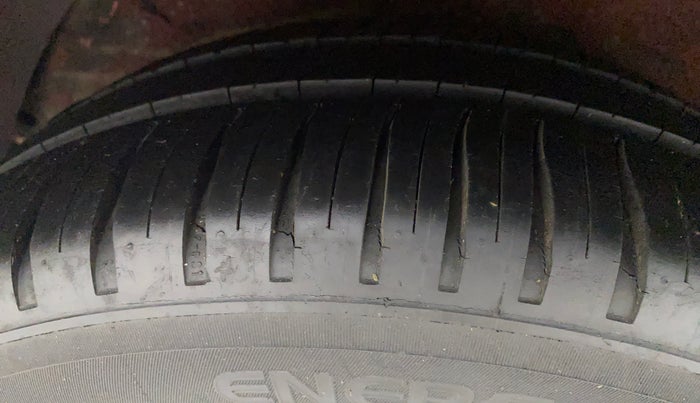 2011 Hyundai i20 MAGNA (O) 1.2, Petrol, Manual, 83,121 km, Right Rear Tyre Tread