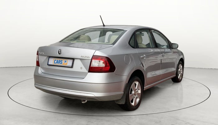 2018 Skoda Rapid AMBITION 1.6 MPI MT, Petrol, Manual, 33,510 km, Right Back Diagonal