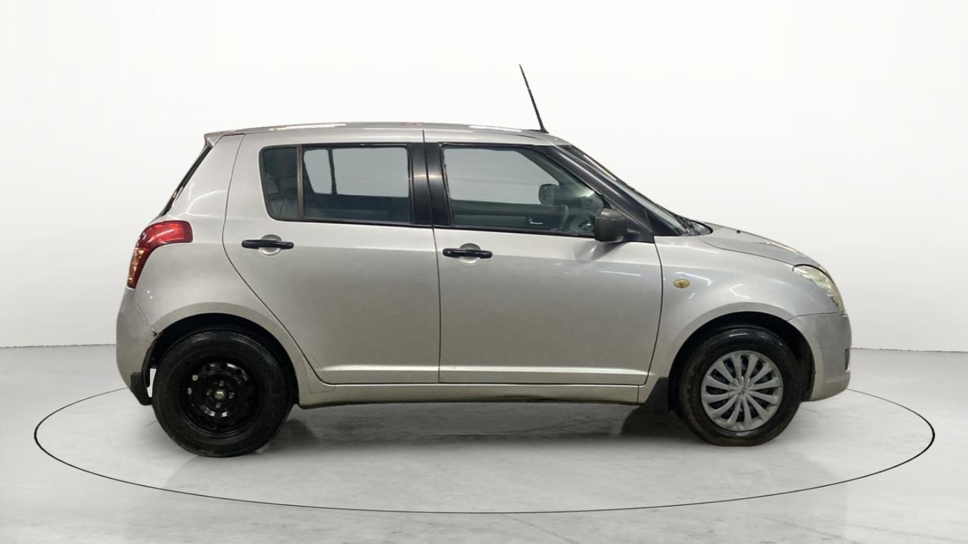 2010 Maruti Swift VXI, Petrol, Manual, 83,036 km, Right Side View