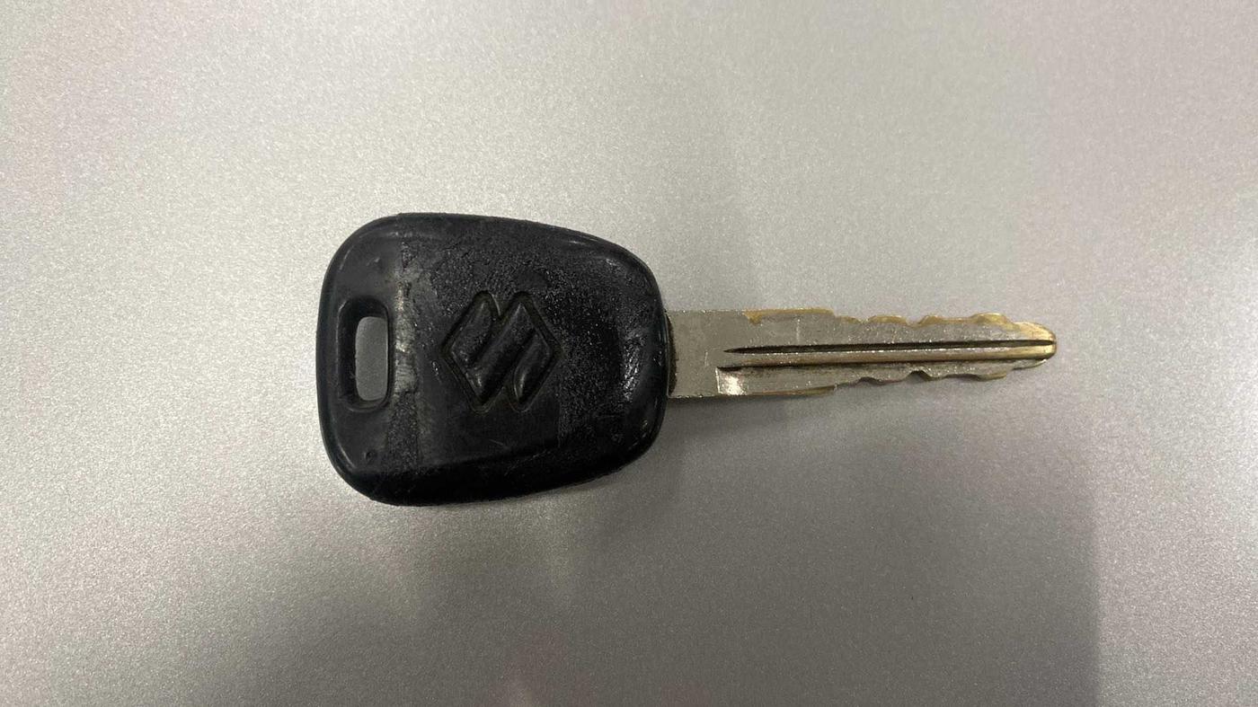 2010 Maruti Swift VXI, Petrol, Manual, 83,036 km, Key Close Up