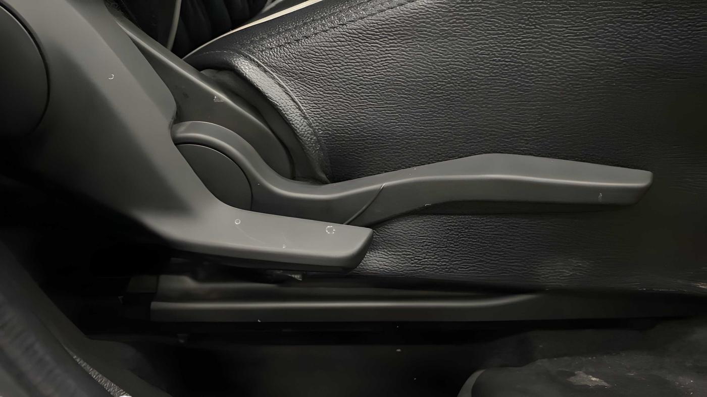 2021 Maruti Swift VXI, Petrol, Manual, 15,218 km, Driver Side Adjustment Panel