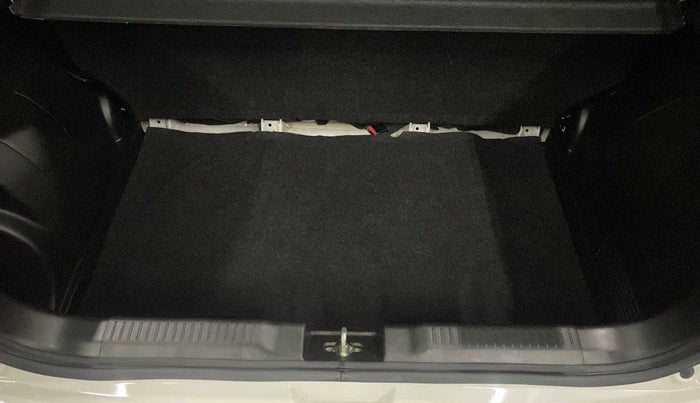 2021 Maruti Swift VXI, Petrol, Manual, 15,218 km, Boot Inside