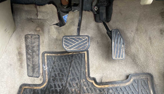 2019 Maruti Dzire VXI AMT, Petrol, Automatic, 49,984 km, Pedals