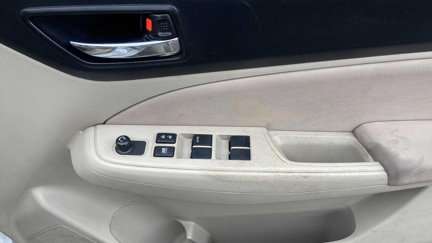 2019 Maruti Dzire VXI AMT, Petrol, Automatic, 49,984 km, Driver Side Door Panels Control