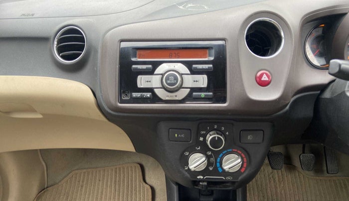 2012 Honda Brio V MT, Petrol, Manual, 42,375 km, Air Conditioner