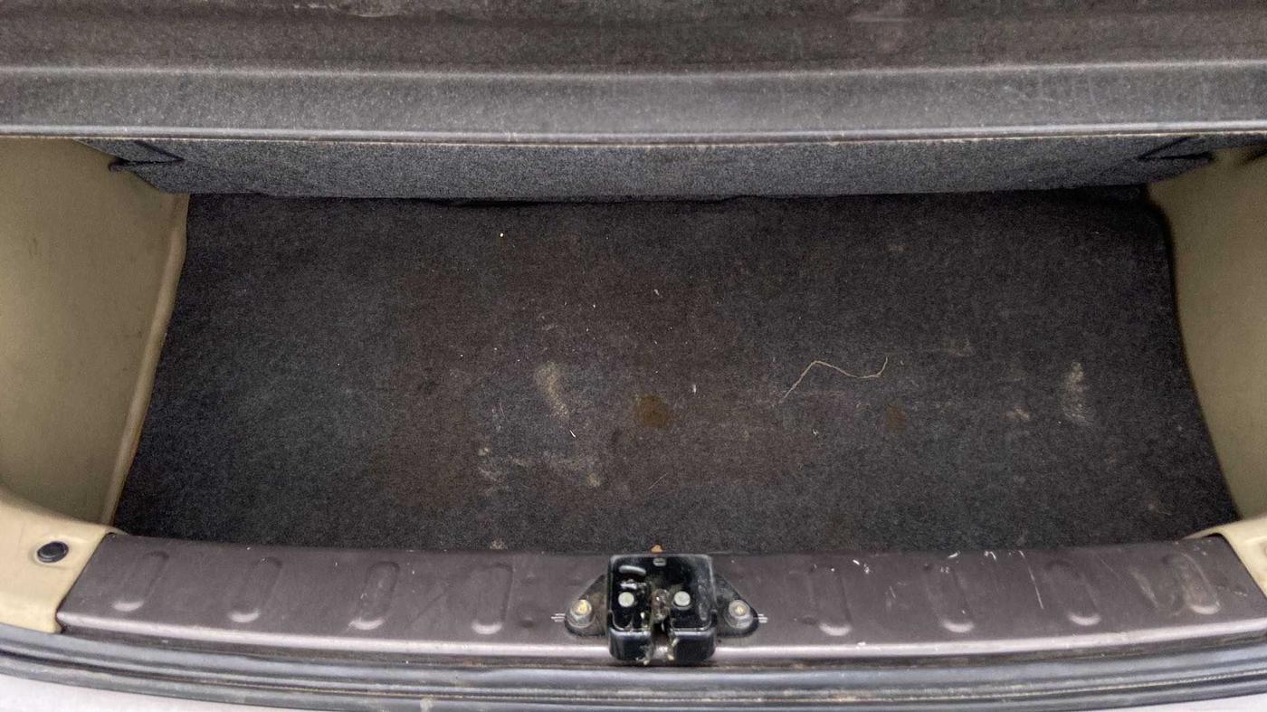 2012 Honda Brio V MT, Petrol, Manual, 42,375 km, Boot Inside