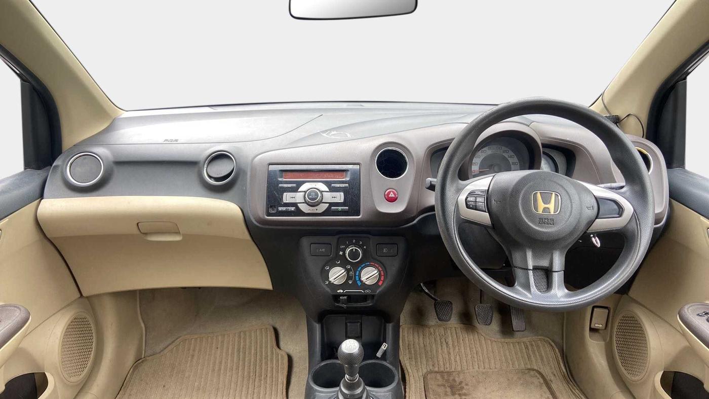 2012 Honda Brio V MT, Petrol, Manual, 42,375 km, Dashboard