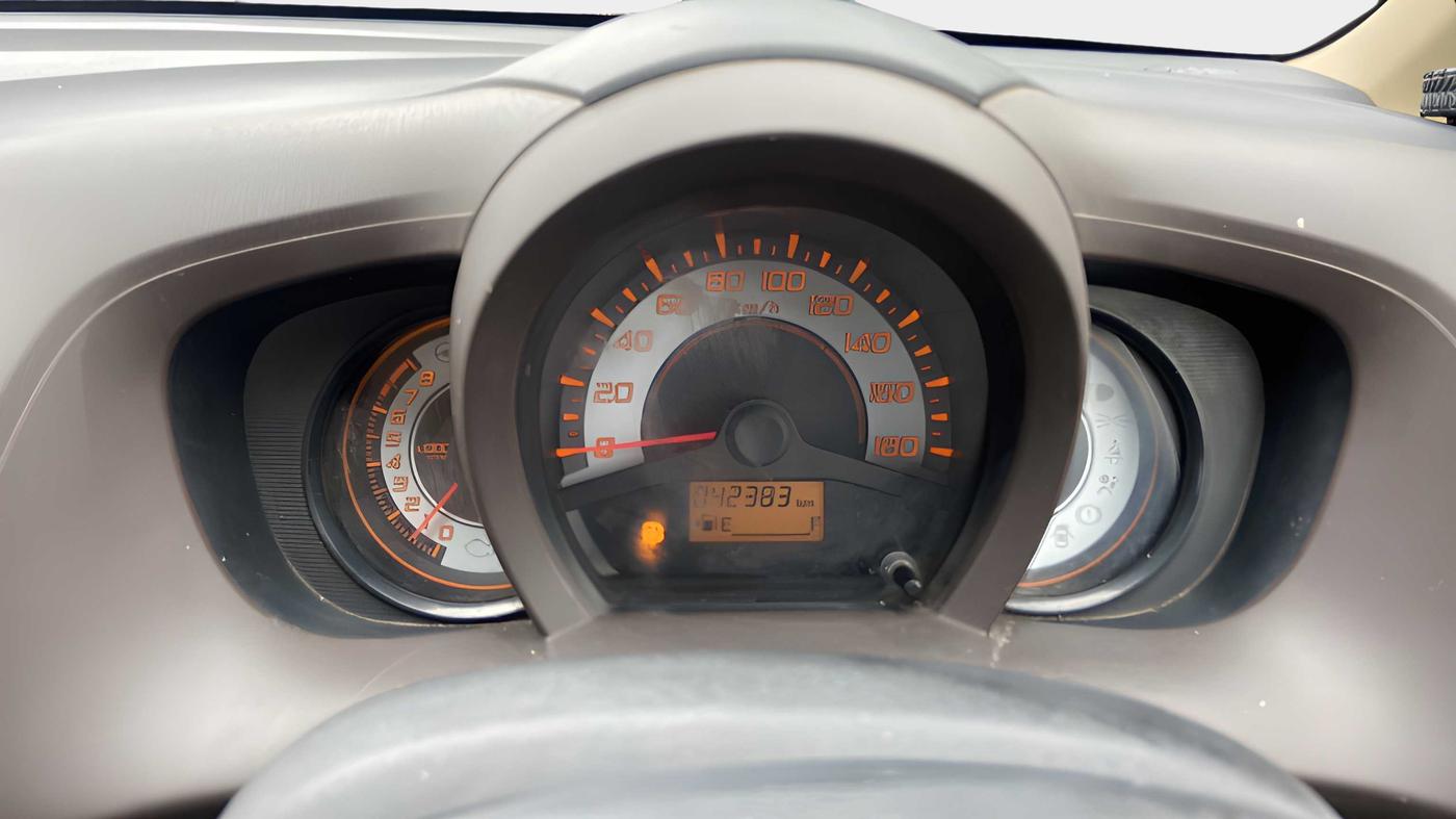 2012 Honda Brio V MT, Petrol, Manual, 42,375 km, Odometer Image