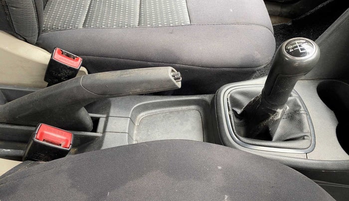 2010 Volkswagen Polo TRENDLINE 1.2L PETROL, Petrol, Manual, 88,968 km, Gear lever - Boot cover slightly torn