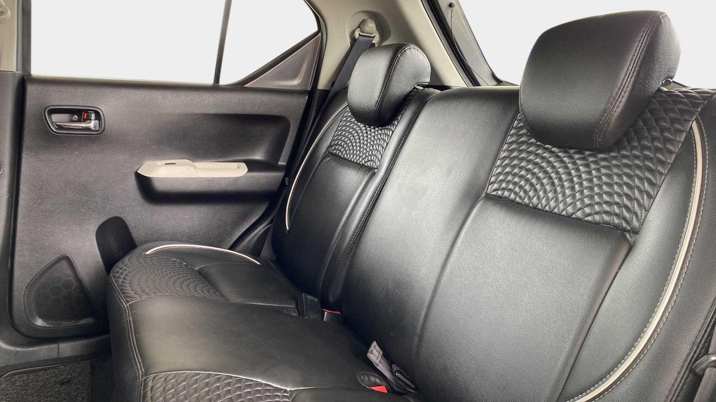 2017 Maruti IGNIS ZETA 1.3 AMT, Diesel, Automatic, 60,784 km, Right Side Rear Door Cabin