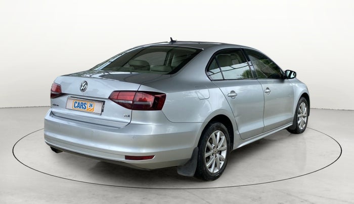 2016 Volkswagen Jetta COMFORTLINE TDI, Diesel, Manual, 1,05,437 km, Right Back Diagonal
