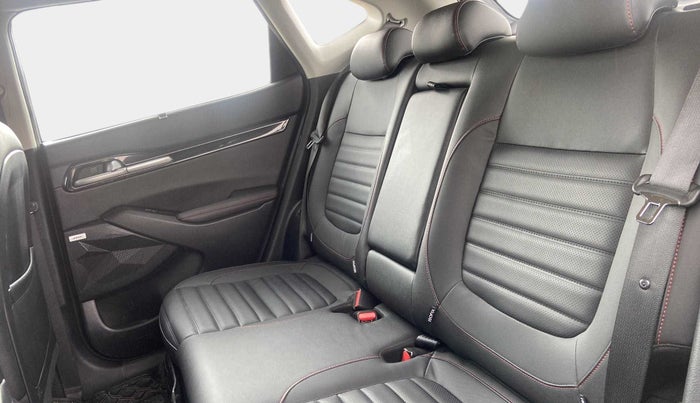 2020 KIA SELTOS GTX PLUS 1.4 PETROL, Petrol, Manual, 15,955 km, Right Side Rear Door Cabin