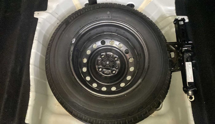 2021 Tata ALTROZ XZ DIESEL, Diesel, Manual, 60,526 km, Dicky (Boot door) - Tool missing