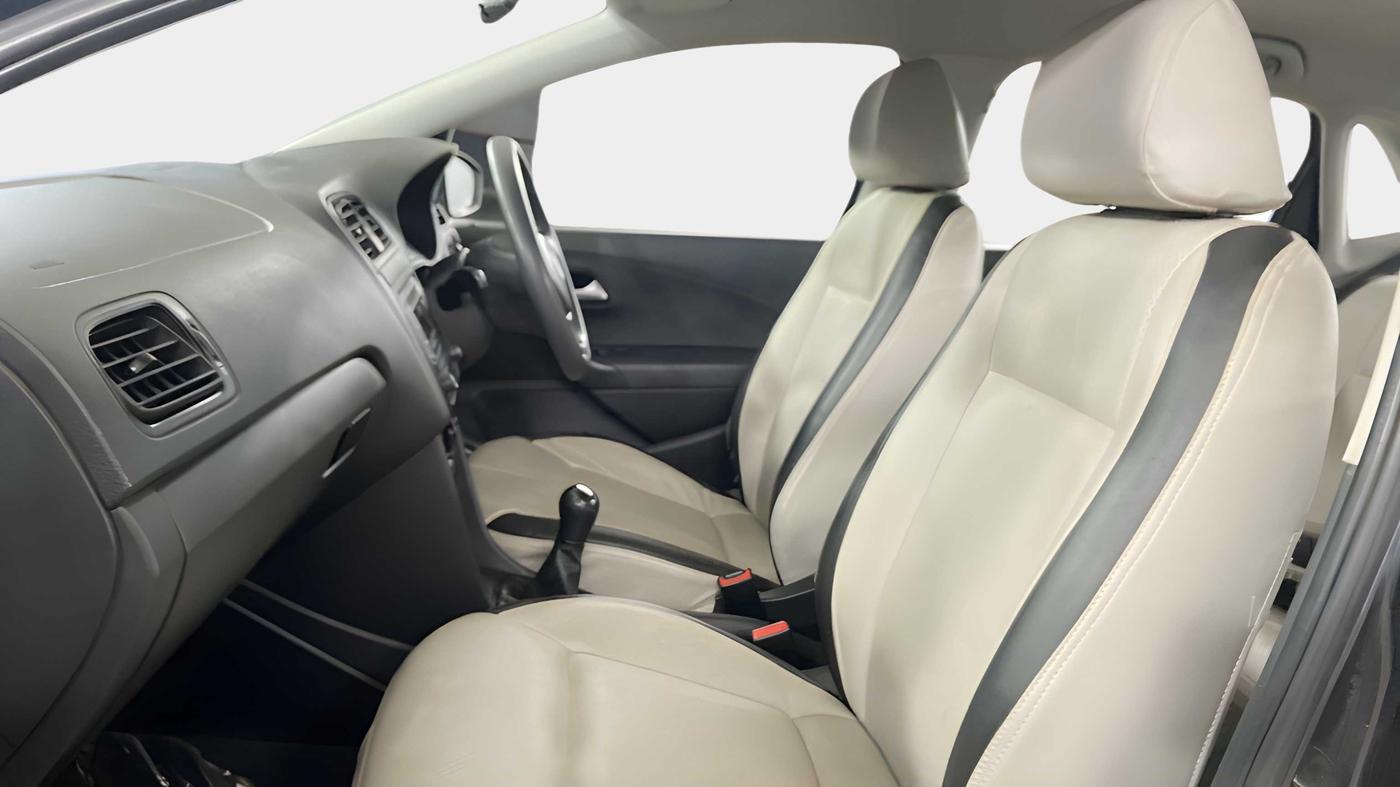 2019 Volkswagen Ameo COMFORTLINE 1.5L, Diesel, Manual, 45,257 km, Right Side Front Door Cabin