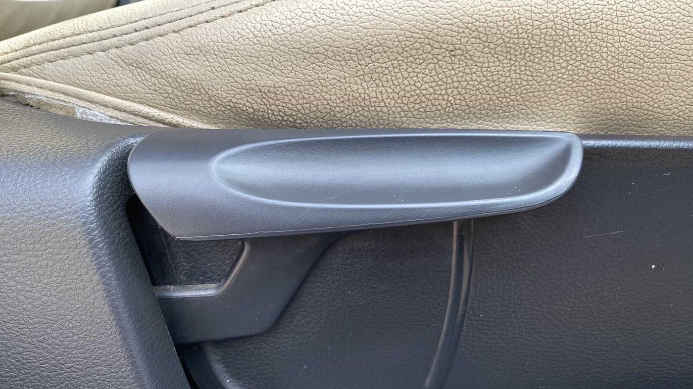 2019 Skoda Rapid AMBITION 1.5 TDI AT, Diesel, Automatic, 37,383 km, Driver Side Adjustment Panel