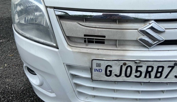 2017 Maruti Wagon R 1.0 VXI, CNG, Manual, 80,567 km, Front bumper - Minor scratches