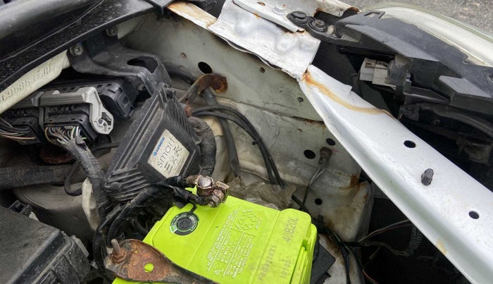 2017 Maruti Wagon R 1.0 VXI, CNG, Manual, 80,567 km, Left Apron - Apron is partially repaired