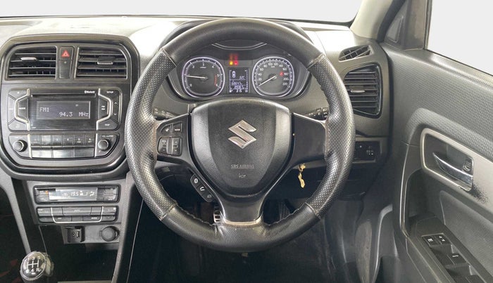 2017 Maruti Vitara Brezza ZDI, Diesel, Manual, 89,409 km, Steering Wheel Close Up