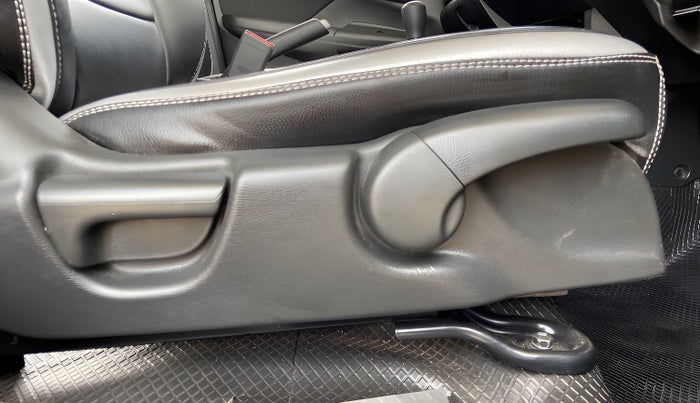 2019 Honda WR-V 1.2L I-VTEC S MT, Petrol, Manual, 25,322 km, Driver Side Adjustment Panel