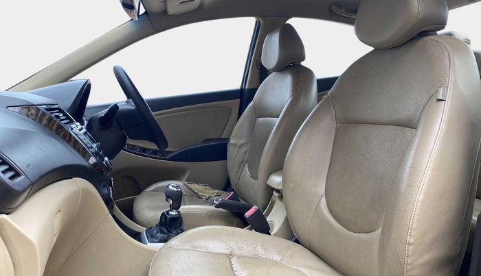 2013 Hyundai Verna FLUIDIC 1.6 VTVT SX OPT, Petrol, Manual, 50,908 km, Right Side Front Door Cabin