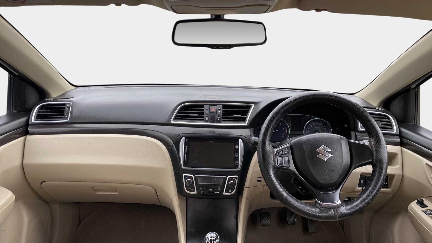 2016 Maruti Ciaz ZDI+ SHVS, Diesel, Manual, 1,00,094 km, Dashboard
