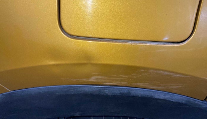 2021 Renault TRIBER RXZ DUAL TONE, Petrol, Manual, 23,326 km, Right quarter panel - Minor scratches