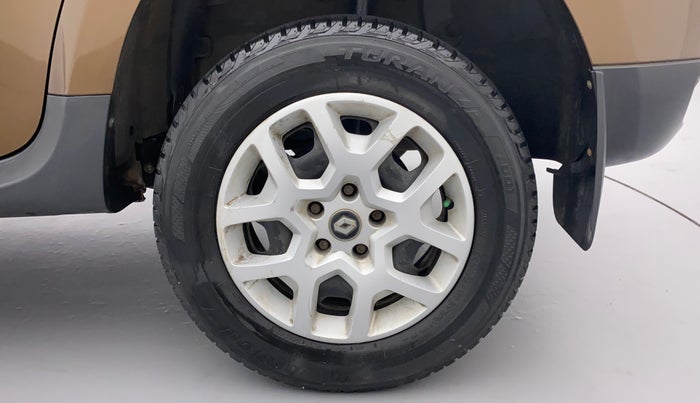 2018 Renault Duster RXE PETROL, Petrol, Manual, 61,537 km, Left Rear Wheel