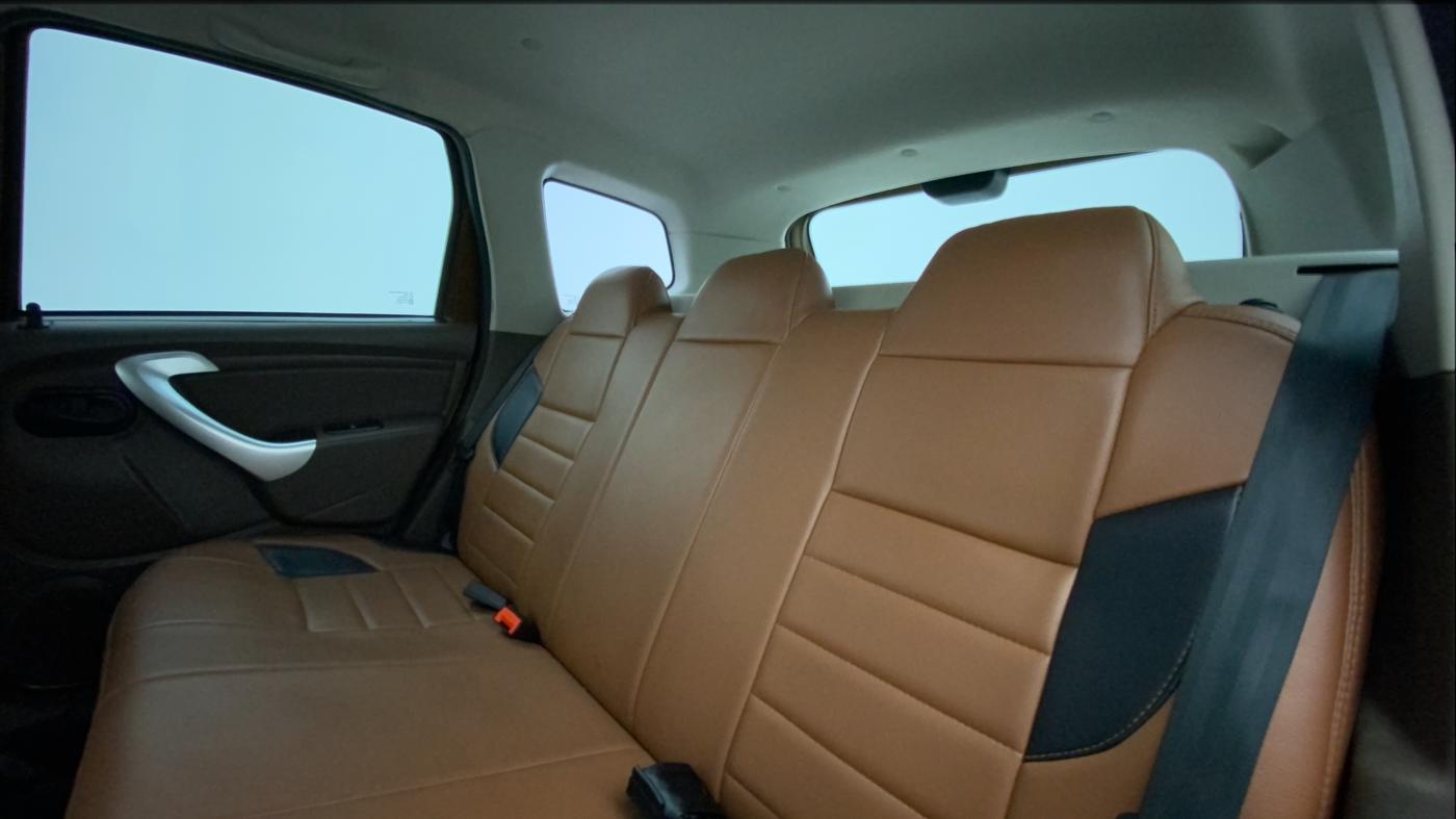 2018 Renault Duster RXE PETROL, Petrol, Manual, 61,537 km, Right Side Rear Door Cabin