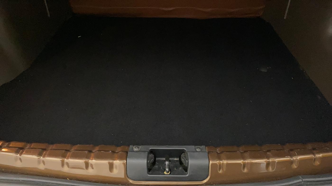 2018 Renault Duster RXE PETROL, Petrol, Manual, 61,537 km, Boot Inside