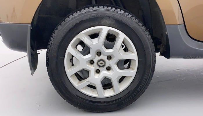 2018 Renault Duster RXE PETROL, Petrol, Manual, 61,537 km, Right Rear Wheel