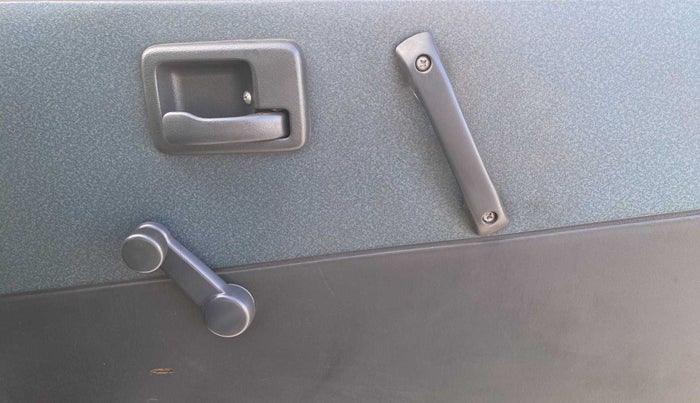 2018 Maruti Omni 5 STR, Petrol, Manual, 46,543 km, Driver Side Door Panels Control