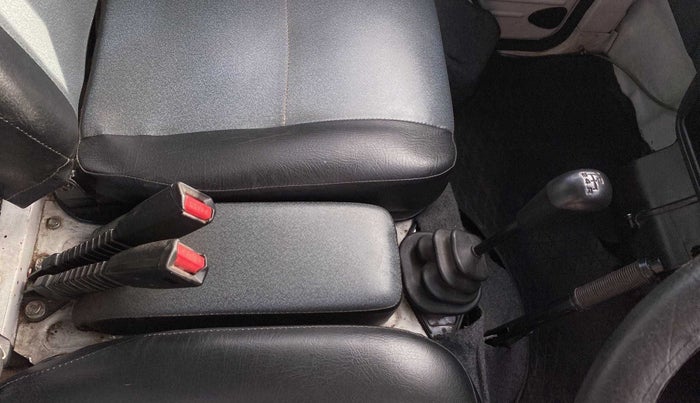 2018 Maruti Omni 5 STR, Petrol, Manual, 46,543 km, Gear Lever