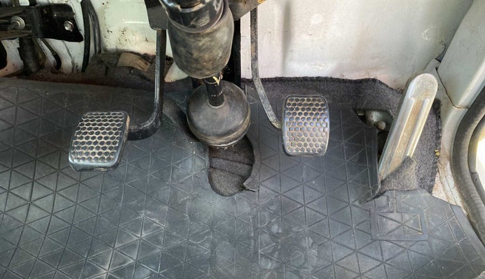 2018 Maruti Omni 5 STR, Petrol, Manual, 46,543 km, Pedals