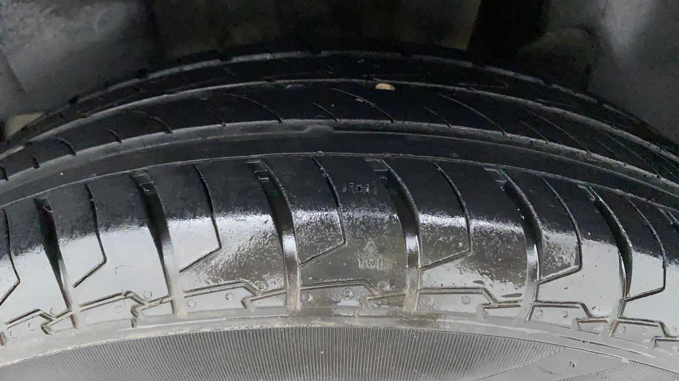 2021 Maruti Swift VXI, Petrol, Manual, 57,572 km, Left Rear Tyre Tread