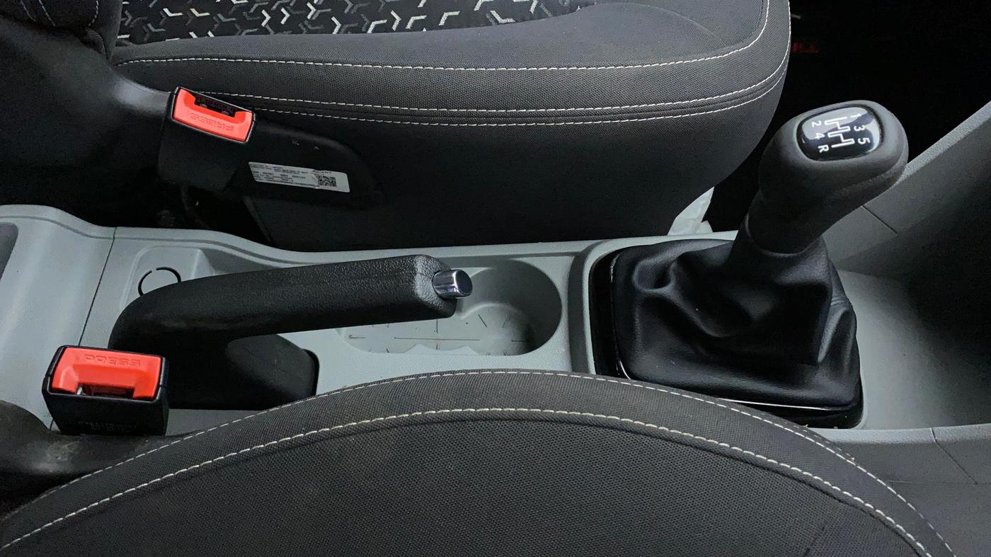 2022 Tata Tiago XT CNG, CNG, Manual, 18,551 km, Gear Lever
