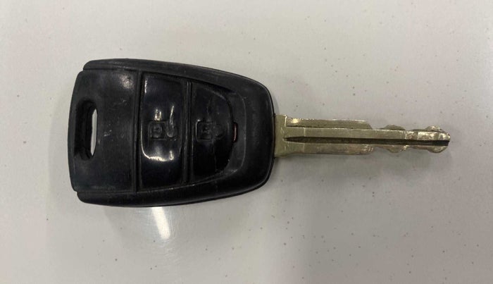 2016 Hyundai Grand i10 SPORTZ 1.1 CRDI, Diesel, Manual, 91,947 km, Key Close Up