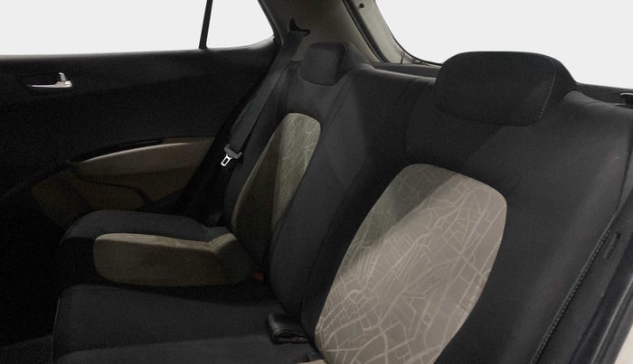 2016 Hyundai Grand i10 SPORTZ 1.1 CRDI, Diesel, Manual, 91,947 km, Right Side Rear Door Cabin