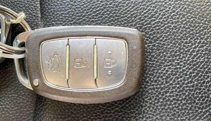 2014 Hyundai Xcent SX 1.2 (O), Petrol, Manual, 65,808 km, Key Close Up