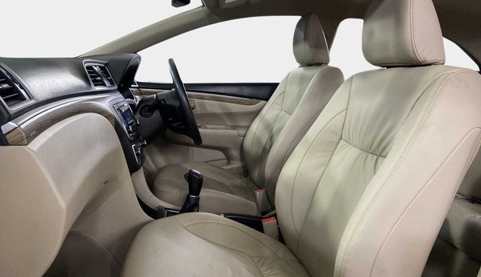 2018 Maruti Ciaz ZETA AT 1.5  SHVS PETROL, Petrol, Automatic, 68,100 km, Right Side Front Door Cabin